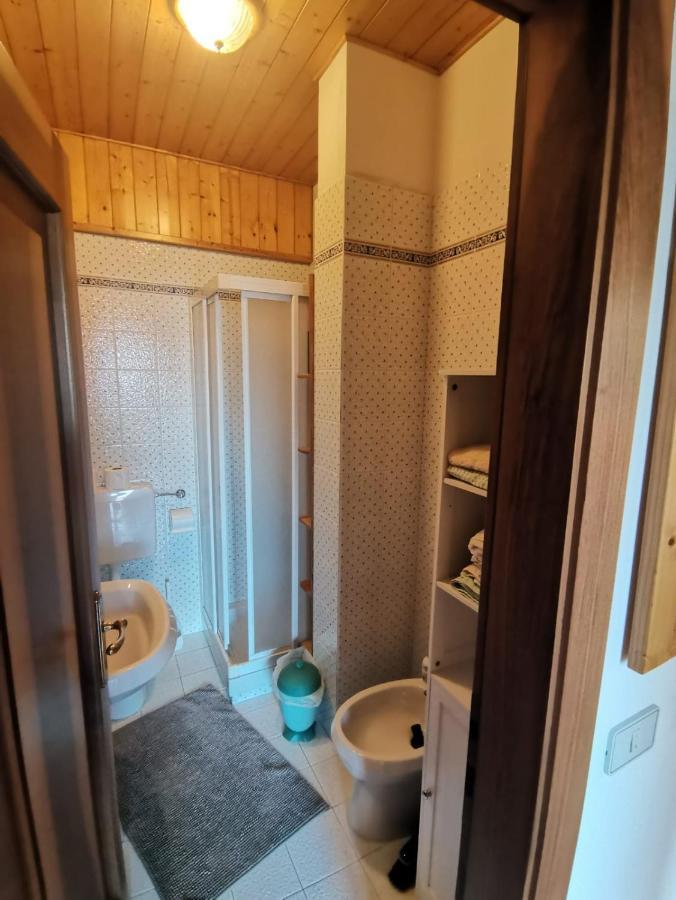 Appartement Mansarda A Carciato, Trilocale In Montagna à Dimaro Extérieur photo