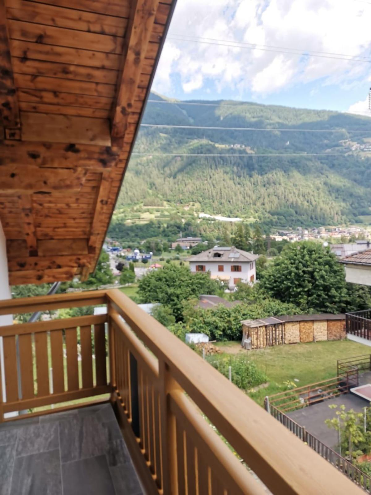 Appartement Mansarda A Carciato, Trilocale In Montagna à Dimaro Extérieur photo